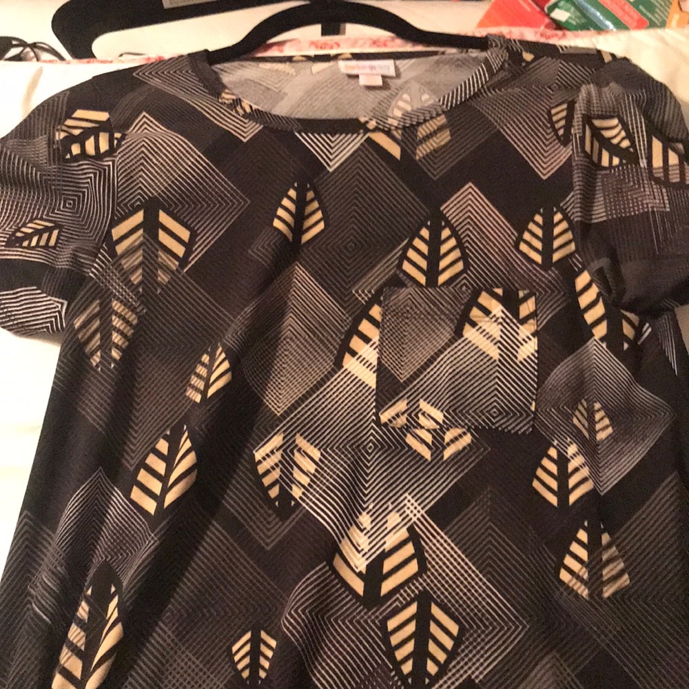 Lularoe Carly